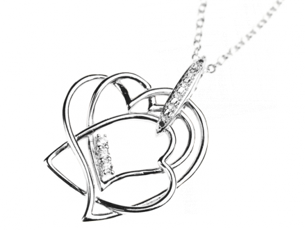 trend love necklace